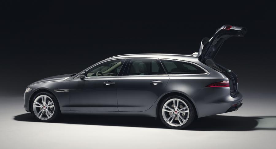  Jaguar XF 2.0d Sportbrake 2017 года  (WW) (фото 16 из 47)